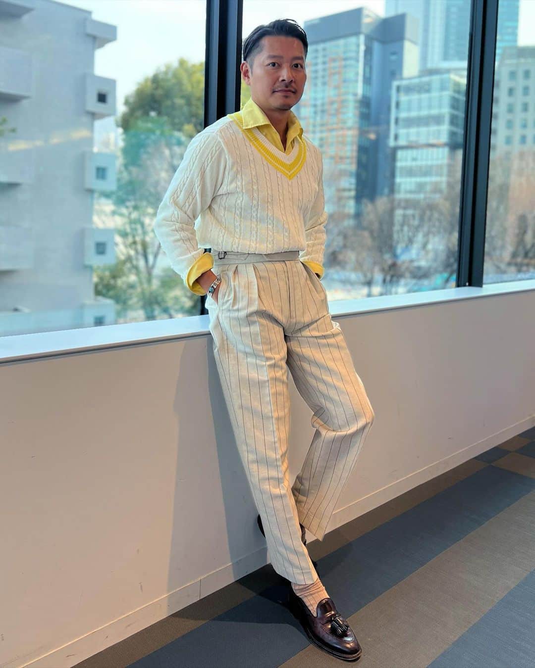 高田朋佳のインスタグラム：「Avancer spring & summer collection.  Avancerの23SSをチラ見せ。 シーズンを重ねる毎に格好良くなっていく…今回は素材から別注している拘りのコレクションです。 4月にローンチ予定なので詳細は追ってご報告します!!  #avancer #edifice #modernclassic #mensfashion」