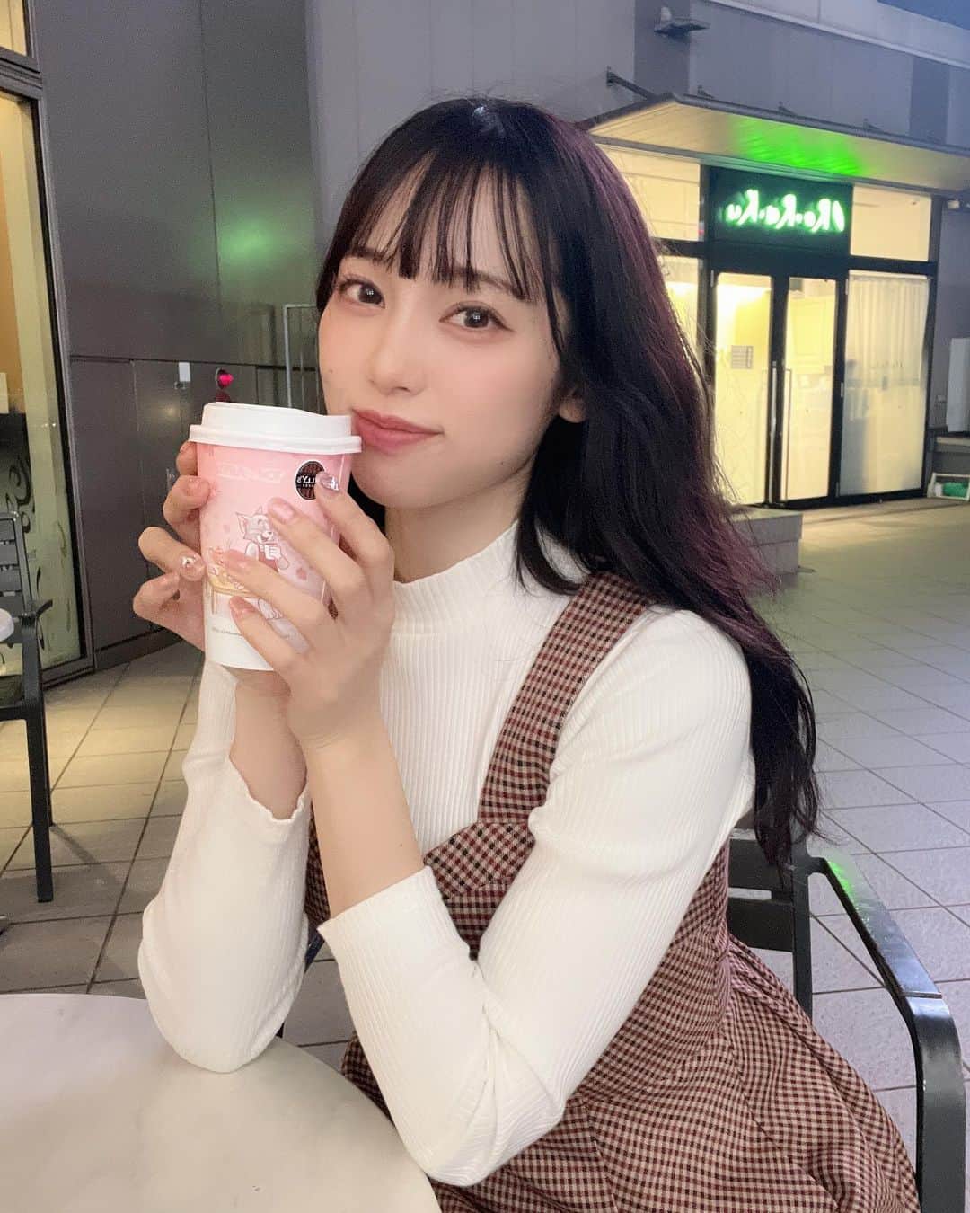 是枝優美のインスタグラム：「お茶する？🫖🍪」