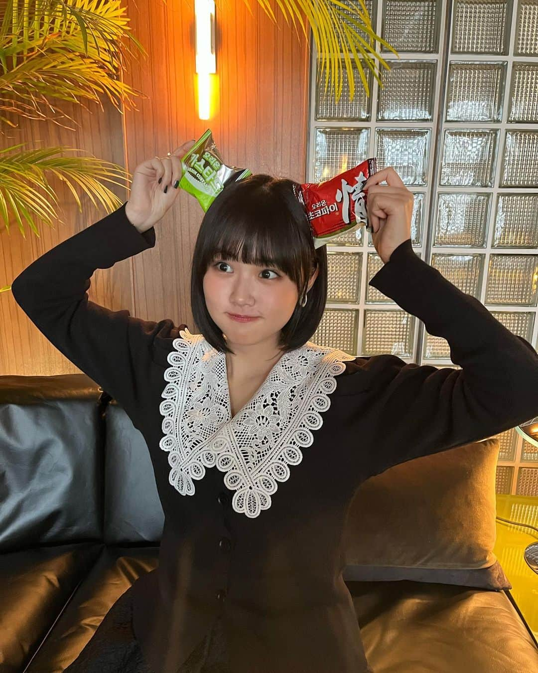 原菜乃華さんのインスタグラム写真 - (原菜乃華Instagram)「韓国での｢すずめの戸締まり｣舞台挨拶ありがとうございました！  皆さんとてもあたたかく迎えて下さって、会場の熱量に圧倒されました🫶楽しい時間をありがとうございました！ 記者会見も、とても多くのメディアが集まって下さって、すずめの戸締まりが期待されているのを肌で感じることができて嬉しかったです。韓国でも沢山の方に愛して頂けますように。またゆっくり観光しに行きたいな！ 韓国の皆様、사랑해요♥️    そして明日はZIP！生出演です。 ZIP!ファミリーとして、また金曜ZIP！に戻ってこられてうれしいです。是非ご覧下さいー☺︎︎︎︎」3月9日 19時19分 - nanoka_hara_official