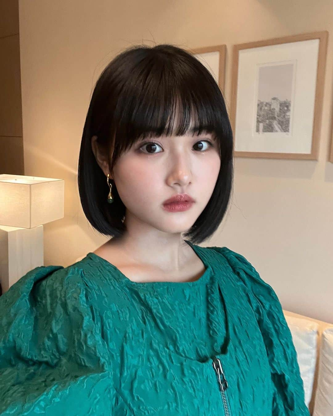 原菜乃華さんのインスタグラム写真 - (原菜乃華Instagram)「韓国での｢すずめの戸締まり｣舞台挨拶ありがとうございました！  皆さんとてもあたたかく迎えて下さって、会場の熱量に圧倒されました🫶楽しい時間をありがとうございました！ 記者会見も、とても多くのメディアが集まって下さって、すずめの戸締まりが期待されているのを肌で感じることができて嬉しかったです。韓国でも沢山の方に愛して頂けますように。またゆっくり観光しに行きたいな！ 韓国の皆様、사랑해요♥️    そして明日はZIP！生出演です。 ZIP!ファミリーとして、また金曜ZIP！に戻ってこられてうれしいです。是非ご覧下さいー☺︎︎︎︎」3月9日 19時19分 - nanoka_hara_official