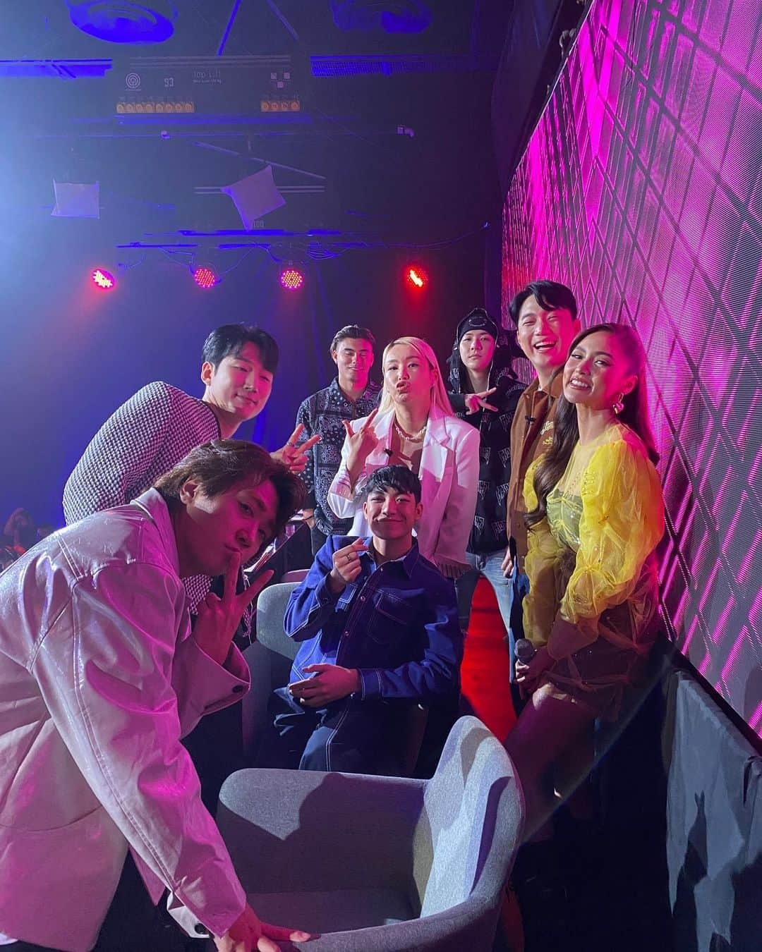 Ryan Bangさんのインスタグラム写真 - (Ryan BangInstagram)「With @dreammakerofc team & mentors! ✨   @chinitaprincess @qkrcjsend @bullseye.yb @lego_dkero @darrenespanto @baileymay and @hotchicksbyj   #dreammaker #드림메이커 #필리핀」3月9日 19時51分 - ryanbang