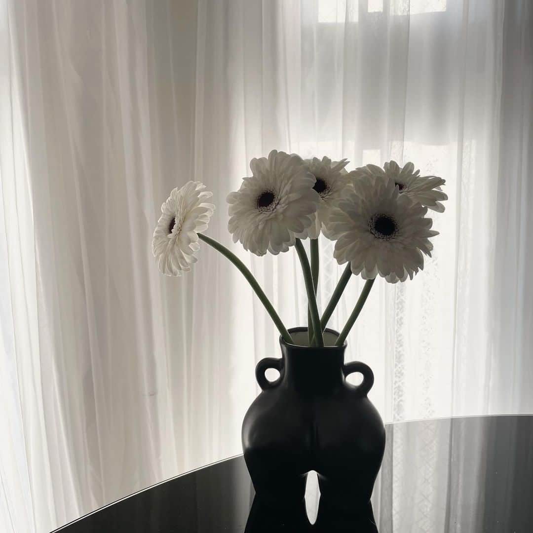 のインスタグラム：「🖤」