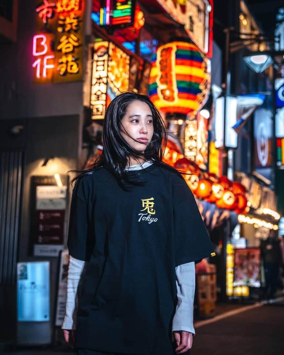 #FR2さんのインスタグラム写真 - (#FR2Instagram)「Don't put restrictions on me.  "Embroidery Souvenir T-shirt"  Available Now.  We ship worldwide.  Photo by @rkrkrk   #FR2#fxxkingrabbits#頭狂色情兎」3月9日 20時21分 - fxxkingrabbits