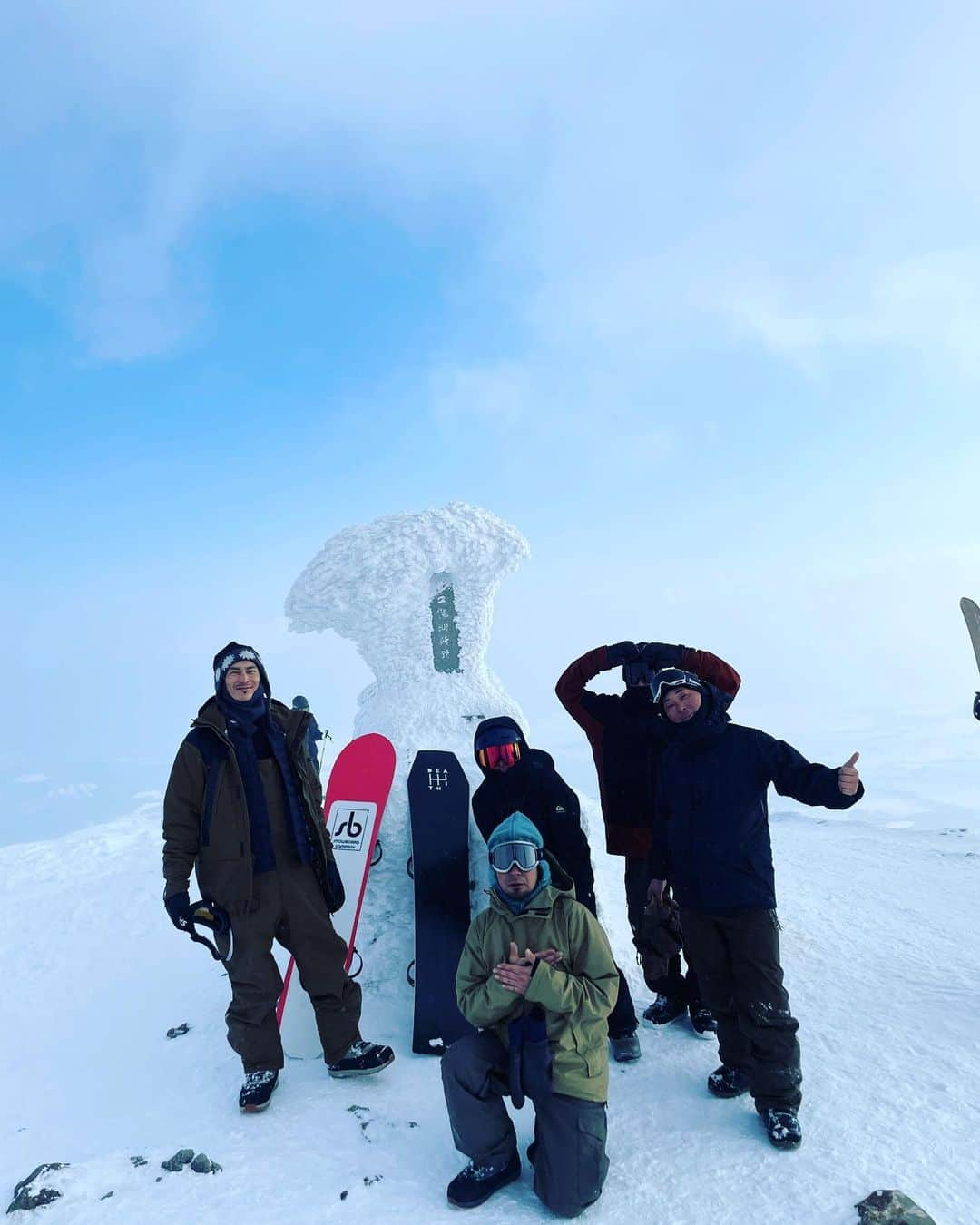 伊勢谷友介さんのインスタグラム写真 - (伊勢谷友介Instagram)「北海道の思い出も3つ目。 今年は北海道の年だったんだなぁと思う年になると思います。 #capita #springbreaksnowboarding  #unionbindings  #deeluxe  #playdesign  #shered  #bca  #bushheadgear  #keen」3月9日 20時50分 - iseya_yusuke