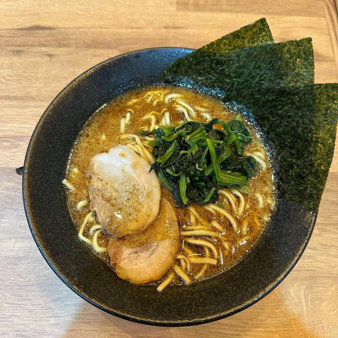 高橋龍之介のインスタグラム：「最近の◥█̆̈◤࿉∥×8  らーめんかうどん皆さんはどっち！  オススメのらーめん屋さん教えてください。」