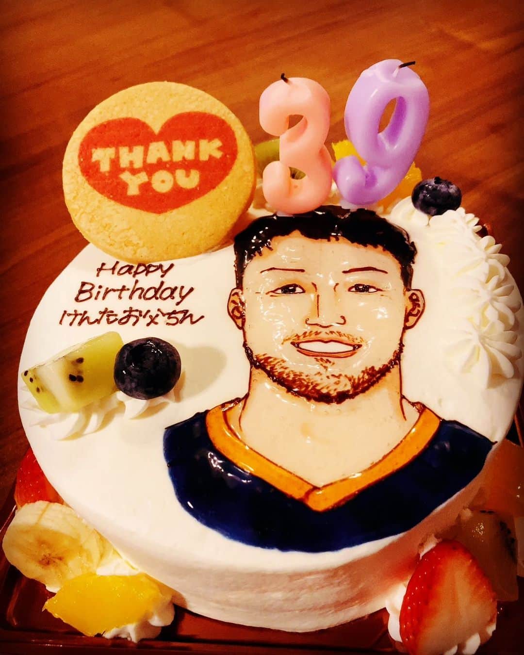 徳重健太のインスタグラム：「39歳の誕生日🎂🎉  応援してくださる方々への感謝の気持ちを忘れずに🙏 #3/9 #感謝の日」
