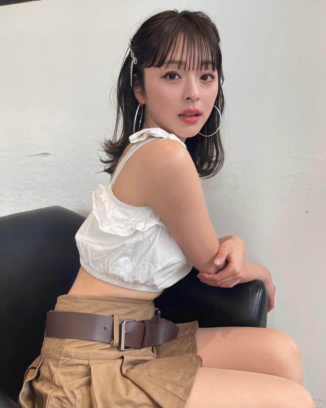 かおりのインスタグラム：「ヘアも衣装も可愛すぎた🥰 ガーリーな雰囲気新鮮！」