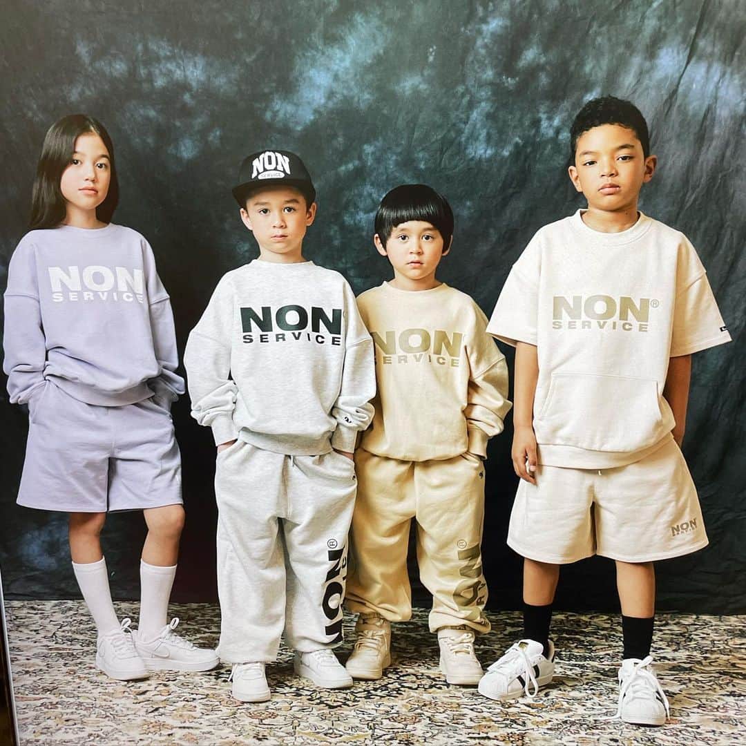 サム・ハミントンのインスタグラム：「Coming soon 곧 출시!   @non_service_official」