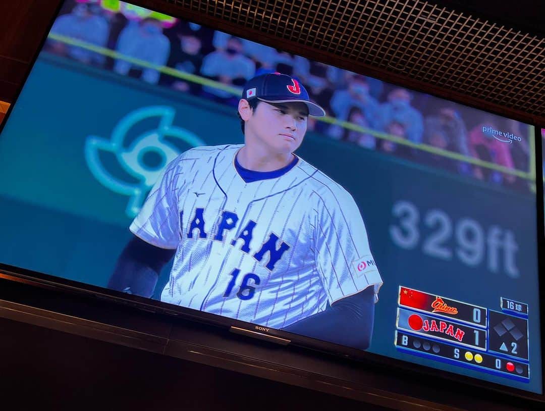 野替愁平さんのインスタグラム写真 - (野替愁平Instagram)「⚾️🇯🇵VS🇨🇳 WBC 中国戦に ドーベル3人で行ってきました‼️ 野球に詳しいお二人に教えてもらいながらの観戦🤣  日本が8-1で勝利‼️ 生きてる間に歴史的な瞬間を見れるって嬉しい。  ファールボールにご注意ください⚠️」3月9日 23時08分 - sway_ldh