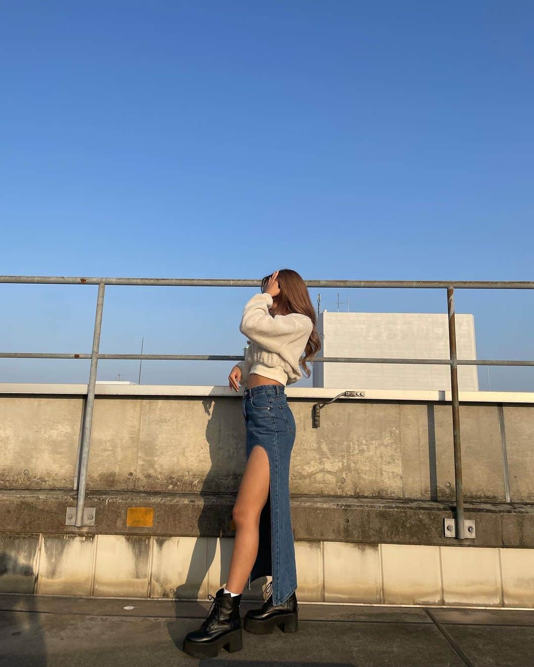 のインスタグラム：「👖💓 . . . . . #山本紗愛 #やまもとさな #名古屋のアイドル #おーえすゆー #OSU #idol #フォロワー様大募集 #followｍe #グラビアアイドル  #グラビア自撮り部 #撮影会 #グラビア撮影 #太ももフェチにはたまらない  #太もも #脚フェチさんへ #ふとももムチムチ#脚 #脚フェチ #太ももフェチ」