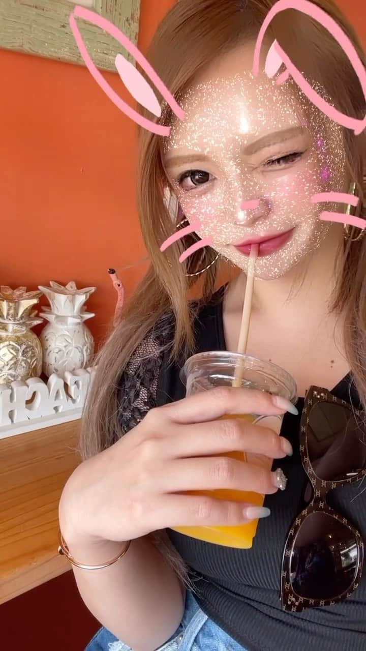 ゆいのインスタグラム：「miyakojima🍹🌺  . #沖縄 #宮古島 #カフェ #カフェ巡り #ツインテール #松山 #映え #インスタ映え #かわいいカフェ #シャンパンキャバ嬢 #キャバクラ #北新地 #カイザーグループ #ミナミ #観光 #彼女とデートなうに使っていいよ #美容 #整形 #キャバ嬢の休日 #ギャル #ダイエット #ｇカップ #爆乳 #グラビア #丸顔 #エクステ #ショートカット #歌舞伎町 #ドレス #筋トレ」