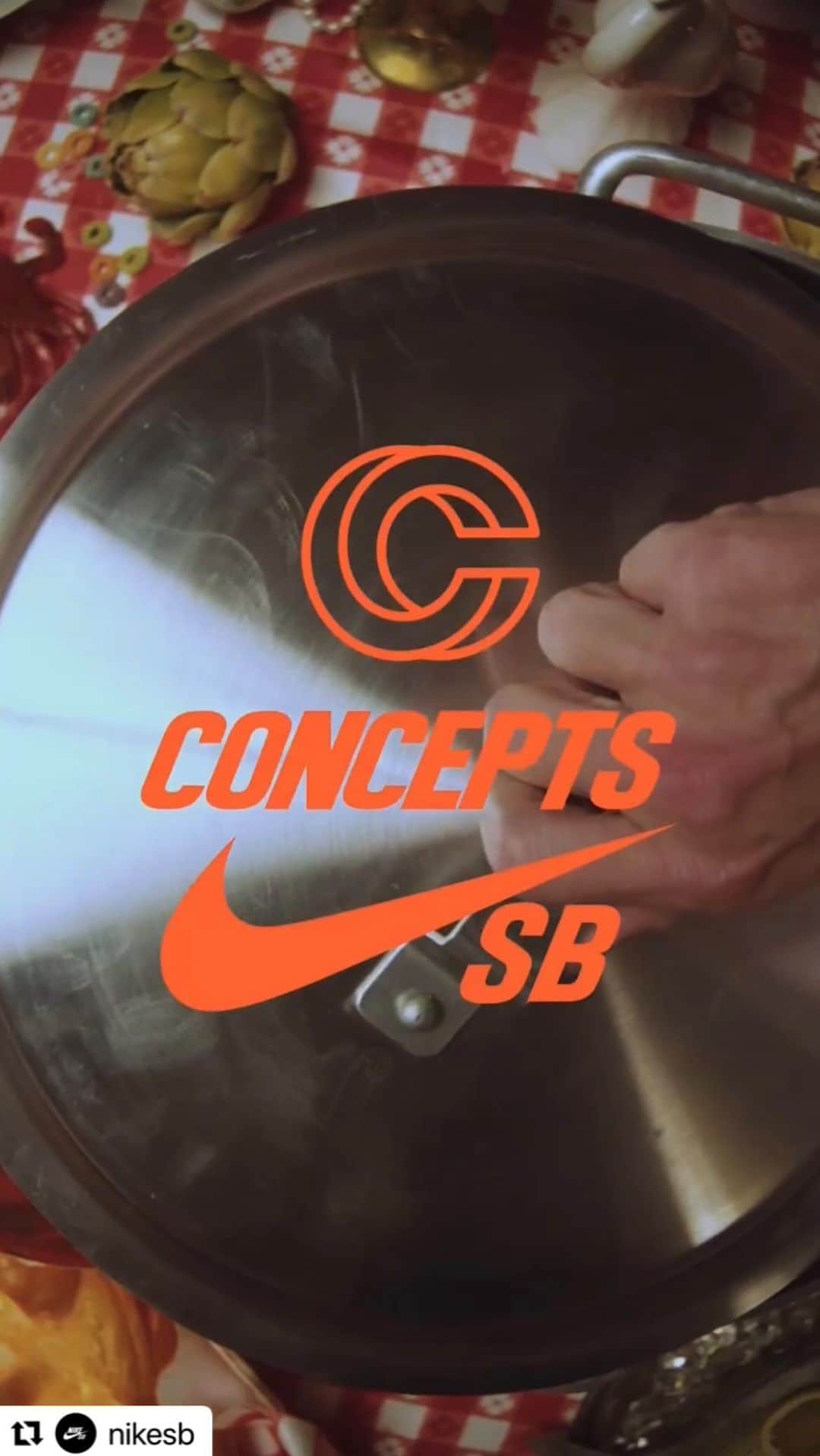 Kento Utsuboのインスタグラム：「NIKE SB X CONCEPTS @nikesb X @cncpts  Theatre of Curiosity  🍽 @antoniodurao @carolinavmarie @rahellabella @robheppler @daddydoitall @oketoburks @bwiz @http.dugan.mp3  Repost _ _ _ _ _ _ I was really glad to join the special shoot✨📸 Please leave a like and comments below!!!❤️‍🔥 Any questions are welcome!!  今回NIKE X CONCEPTSの撮影に参加させて頂きましたー！ スニーカーを愛用しているのでかなり嬉しいコラボです！ありがとうございました☺️ 皆さんの感想・コメントお待ちしてます🎶 質問もお気軽にどうぞ😆」