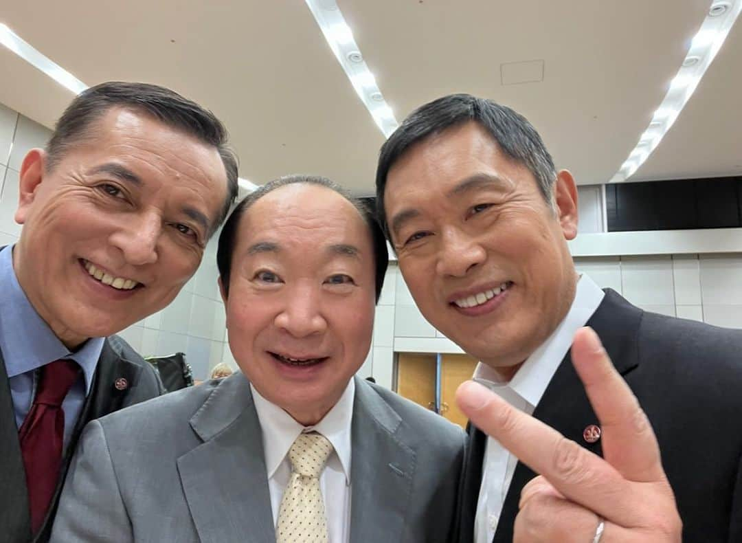 榎木孝明さんのインスタグラム写真 - (榎木孝明Instagram)「いよいよ今夜10日 夜8時より「機捜235 ×強行犯係樋口顕」の最終回です。  このシリーズでは一話ごとに色々な事件を扱って来ましたが、根底には14年前の警視庁最大の未解決事件が絡んで来ました。今回はそれが中々予測の付かない意外な結末を迎えます。シマさんとヒグっちゃんの強烈コンビが事件の解決に繋がりました！どうぞお楽しみに^ ^」3月10日 12時16分 - taka121234aki