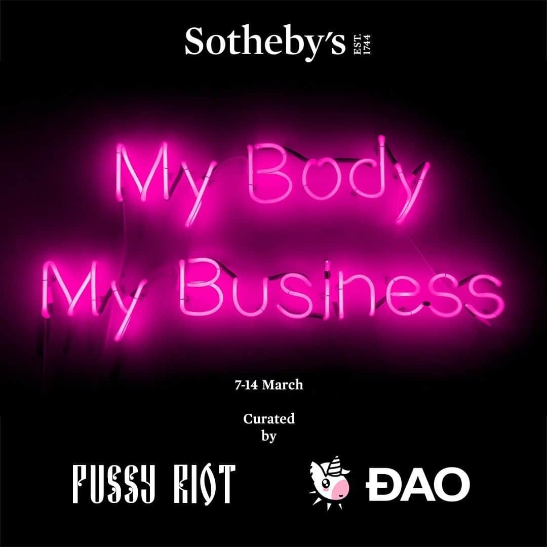 スプツニ子!のインスタグラム：「"Menstrualverse - BlueBlood" is part of @sothebys and @unicorndao curated auction "MY BODY, MY BUSINESS" in support of reproductive healthcare rights. Bidding ends on March 14 → https://www.sothebys.com/en/buy/auction/2023/my-body-my-business/menstrualverse-unicorndao-blue-blood  Thanks to @pussyriot (@nadyariot) for bringing together 32 amazing women in the art world, including @abramovicinstitute, @cindysherman, @jennyholzerstudio and more to raise funds for such an important cause!  My piece "Menstrualverse - UnicornDAO Blue Blood version" originated from a commission from UnicornDAO. I created a collection of wearables that allow avatars to menstruate in the metaverse but were rejected from Decentraland for being 'inappropriate'. The wearables were approved when the blood was colored blue. Unfortunately, stigmas around women's bodies still exist in Web3/Metaverse, and the lack of diversity in the communities doesn't help to make it better. Please look at my website to see some of the discussions around the approval of the wearables! https://sputniko.com/Menstrualverse  Overview of the auction is below: https://www.sothebys.com/en/digital-catalogues/my-body-my-business  Sotheby’s and Unicorn Dao are honored to present My Body My Business, a sale specially curated by Unicorn DAO co-founder and Pussy Riot creator Nadya Tolokonnikova, with a portion of proceeds from this sale benefiting reproductive healthcare organizations, including Planned Parenthood. This sale includes a variety of works from traditional and digitally native women artists, who use their art as a medium to advocate and explore a wide range of topics related to women's rights, including reproductive rights, gender-based violence, body image, representation and many more. These artists are united in their commitment to creating art that challenges existing power structures, promotes gender equality, and celebrates the diverse experiences and perspectives of women.」