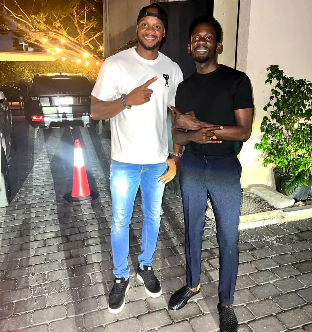 アサファ・パウエルのインスタグラム：「Ghana link up @mreazi bless up ,good seeing you and thanks for the hospitality」