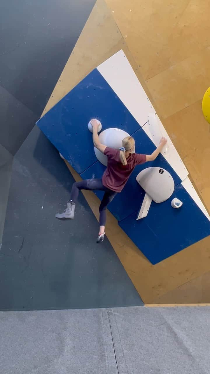 ヤンヤ・ガンブレットのインスタグラム：「On the menu: half campusing, half climbing 🍬  Thank you Simon and @katjavidmar for perfect routes 🫶🏼  🎞: @romankrajnik @redbull @redbullsi #givesyouwings @adidasterrex @adidas @fiveten_official #brandofthebrave @avtohisaklemencic @camp1889outdoor #campcassin @triglavgroup @postanivojak @rhinoskinsolutions」