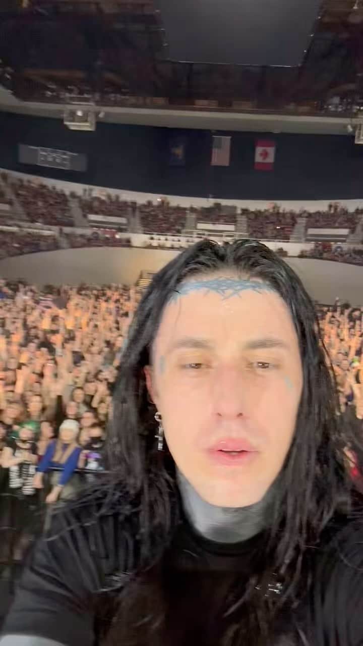 ロニー・ラドクのインスタグラム：「See yall on the popular monstour  Presales available now firmerch.com Promo code: POPULAR」