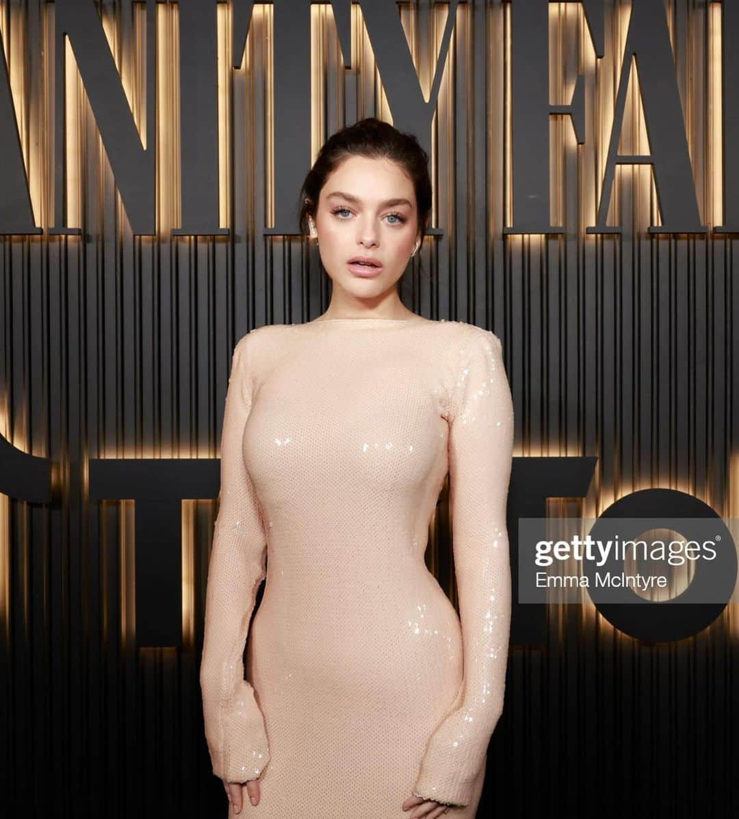 オデイア・ラッシュさんのインスタグラム写真 - (オデイア・ラッシュInstagram)「Thanks for having me last night @vanityfair  peace and love :D !!」3月10日 5時13分 - odeyarush