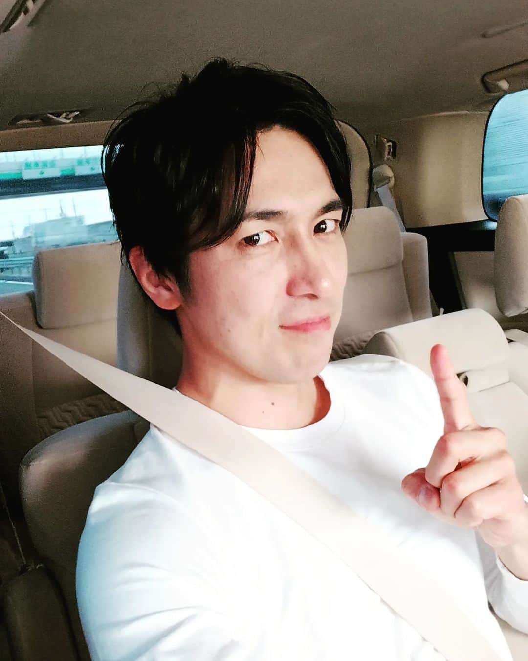 高橋光臣のインスタグラム：「3月10日！本日は私、41歳の誕生日！ そんな今日は熱く燃える現場へ。 どんな1日になるのか楽しみです!  #41歳 #誕生日#高橋光臣」