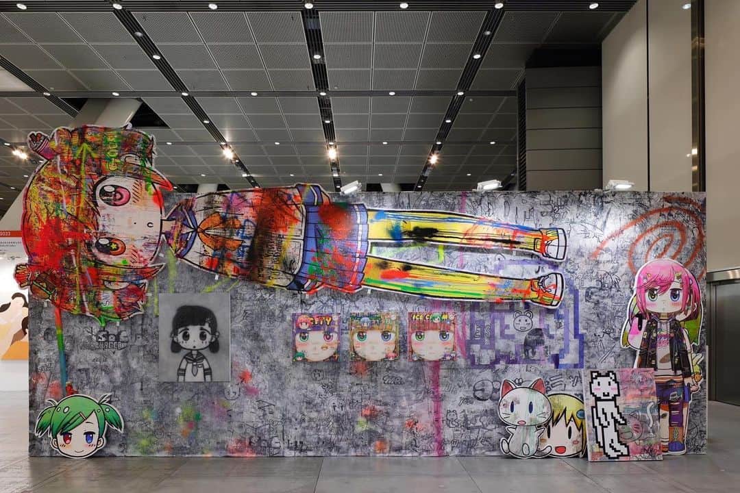 Mr.のインスタグラム：「ARTFAIR TOKYO  @kaikaikikigallery  @takashipom  @artfairtokyo  #artfairtokyo  #artfairtokyo2023  #kaikaikiki #kaikaikikigallery」