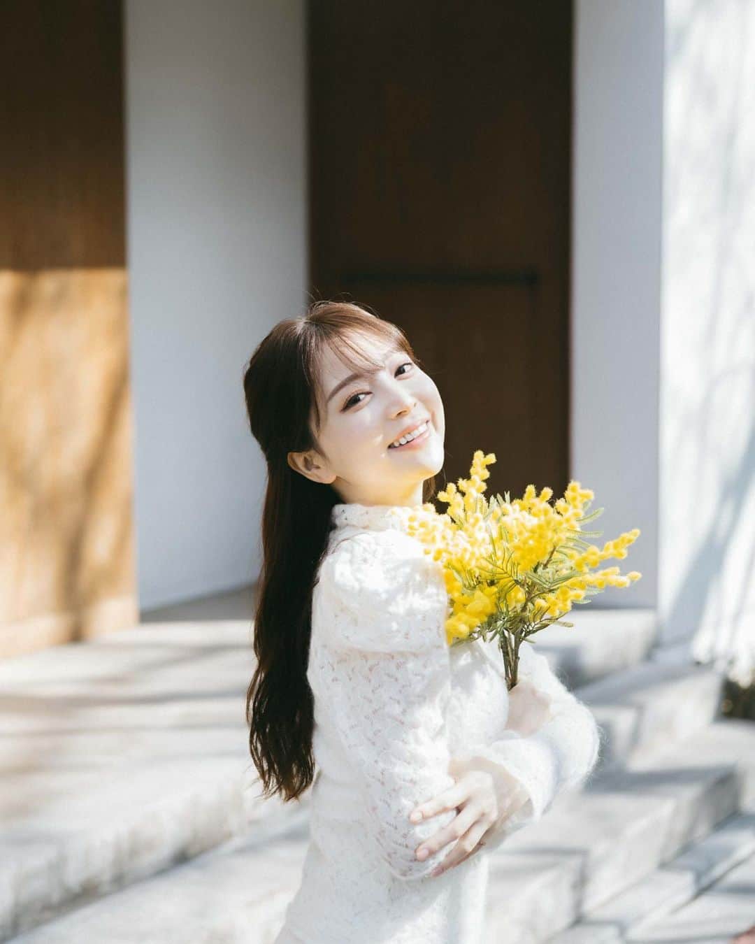 のインスタグラム：「暖かくなってきて嬉しい🌼  どの季節が1番好き？ と、聞かれても  どの季節にも良さがあって 決めきれない。  結局どの季節も好き！  どれも好き、って思えること 幸せだなぁ」