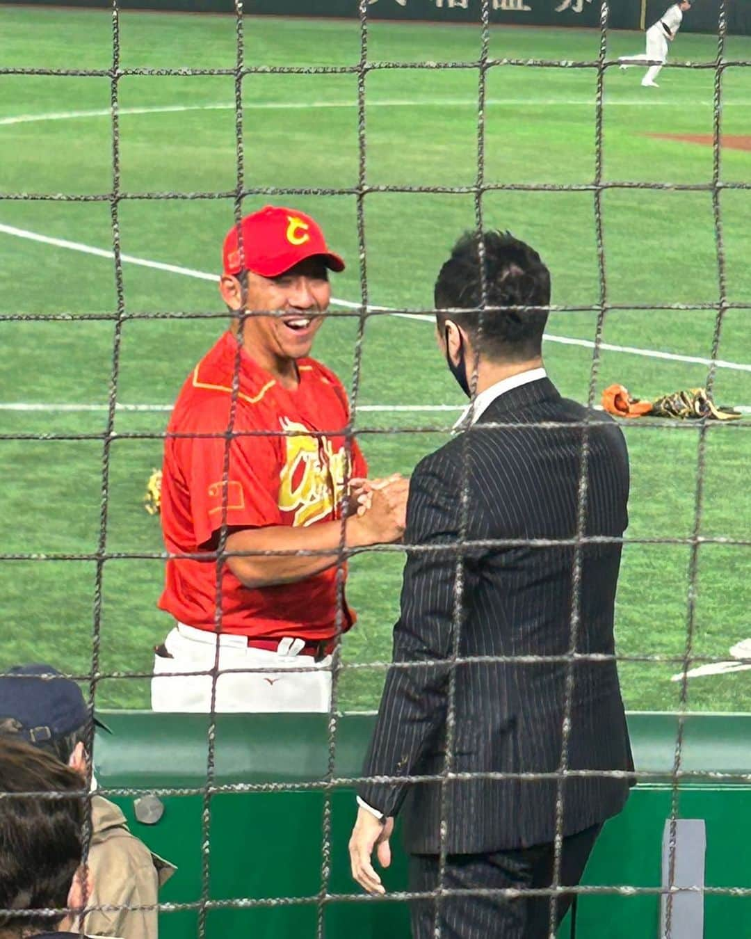 西岡剛のインスタグラム：「アメリカのマイナー時代チームメイトだったレイ.チャン🤩 今回で3回目のWBC出場😎 まだプレーしてくれてる事に感動した🥹  #西岡剛 #レイチャン  #wbc #ワールドベースボールクラシック」