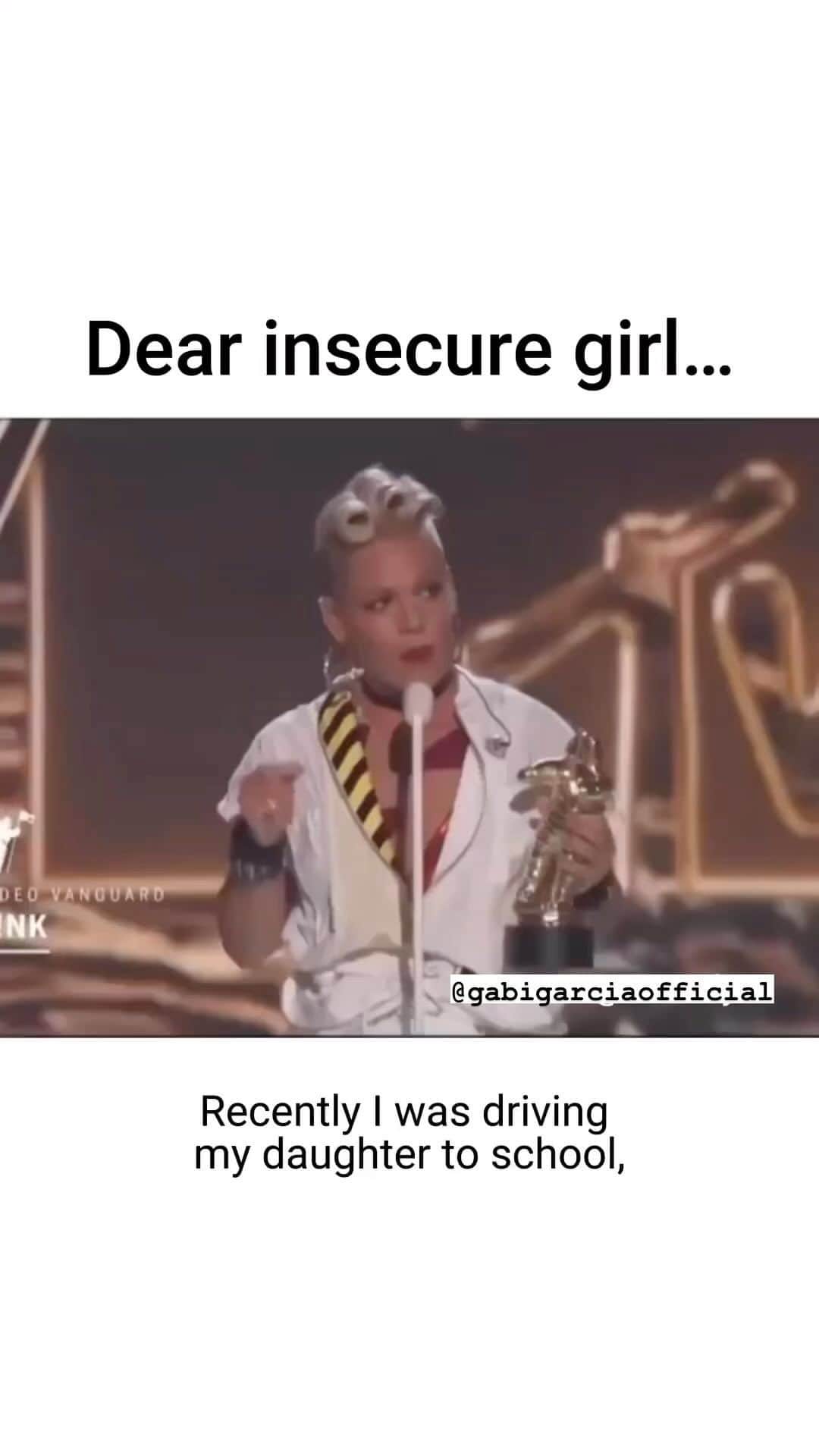 ギャビ・ガルシアのインスタグラム：「🫶🏻💪🏻」