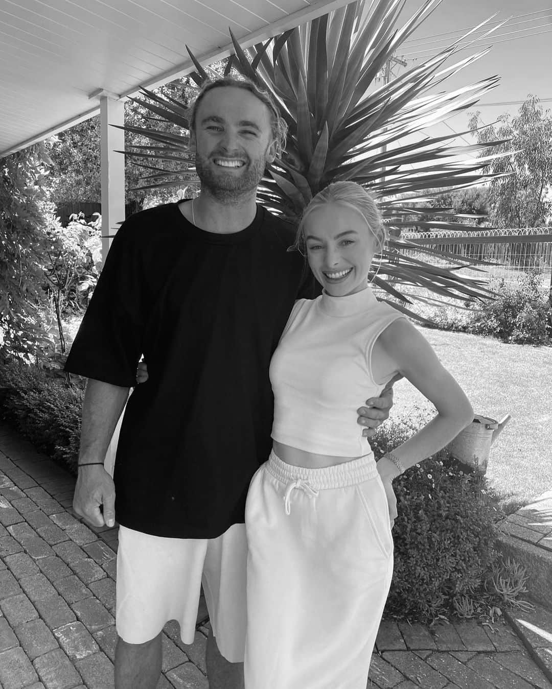 リアノン・ランゲラック（ミッチェル・ランゲラックの妻）のインスタグラム：「Happy 30th birthday to the best brother and Uncle ever ❤️❤️❤️We love you so much!」
