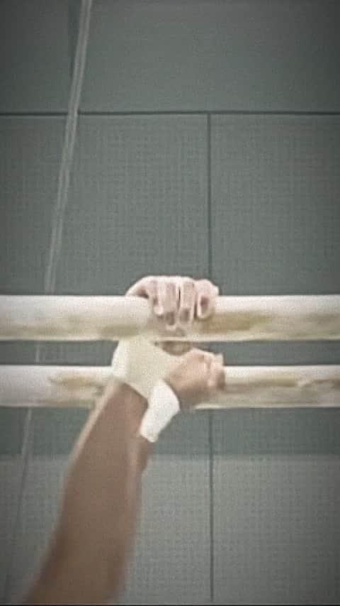 田中佑典のインスタグラム：「. #artistic #gymnastics  #体操競技 #🖐️」