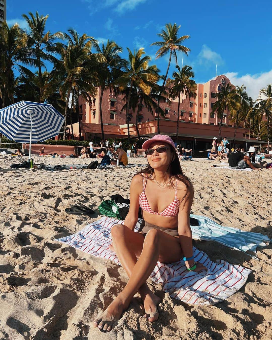 小竹麻美のインスタグラム：「waikiki beach 🌺」