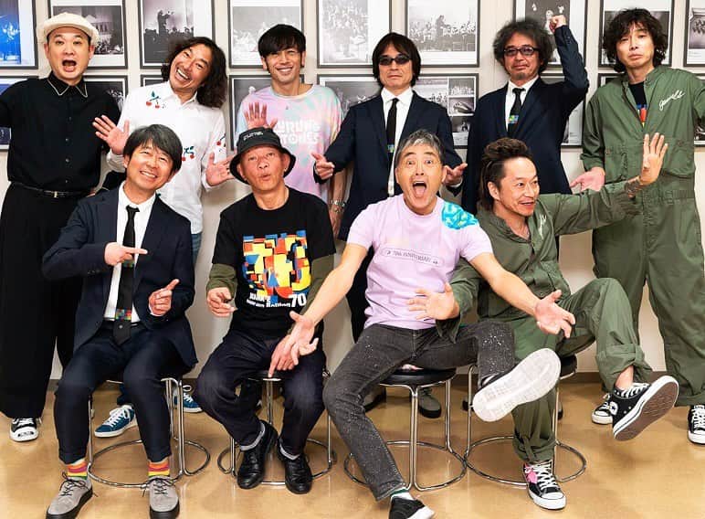 寺岡呼人のインスタグラム：「昨日はMARK'S Rolling 70-RADIO DAYS-でした。 ⁡ カーリングシトーンズのメンバーと久々に再会！楽しかったなぁ。 ⁡ さらに大好きな木村充揮さん。 高校の時、ライブを観た憧れの人とこの歳になってもご一緒できる幸せ。 ⁡ 改めて会場にいらしてくれた皆さんありがとうございます！ ⁡ そしてマーキーさん、古希おめでとうございます。」