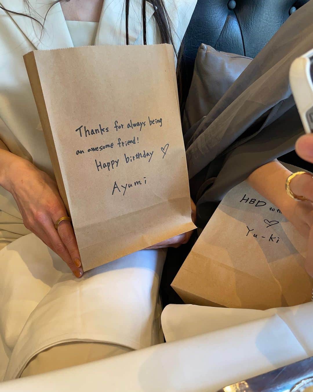 森摩耶のインスタグラム：「今年のギフトはリクエスト制🎁」