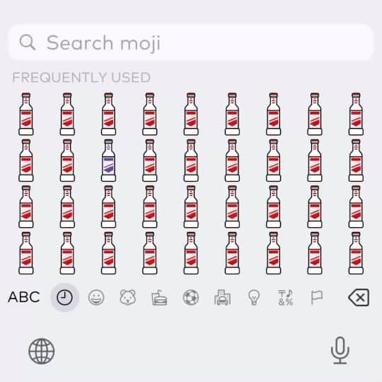 のインスタグラム：「⁡ 最近はずっと同じ絵文字を使ってます✨😆✨​ ⁡ (と見せかけて、１つだけ違う絵文字が入ってますよ〜🤫​ さて見つけられるかな〜🤔)​ ⁡ #SMIRNOFF #スミノフ #スミノフアイス #乾杯 #お酒 #酒スタグラム #今日のお酒 #おウチ居酒屋 #家飲み #おつまみメニュー  #贅沢時間 #お酒好きな人と繋がりたい​」