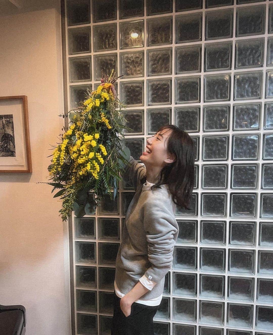 土屋巴瑞季さんのインスタグラム写真 - (土屋巴瑞季Instagram)「先日、ミモザのスワッグを作りました💛」3月10日 17時30分 - hazukitsuchiya