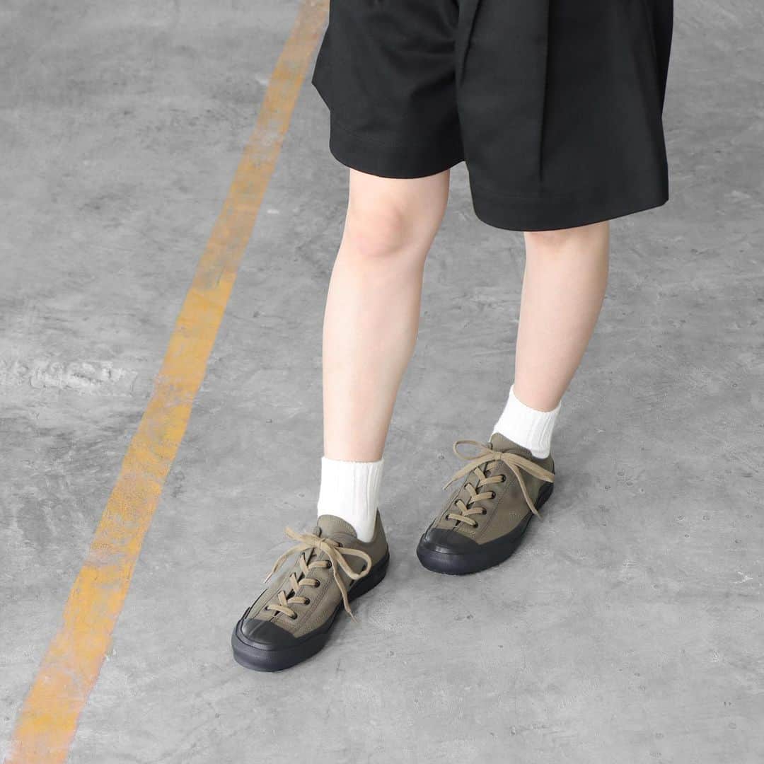 のインスタグラム：「GYM CLASSIC / OLIVE  #moonstarshoes  #finevulcanized  #gymclassic  #madeinkurume」