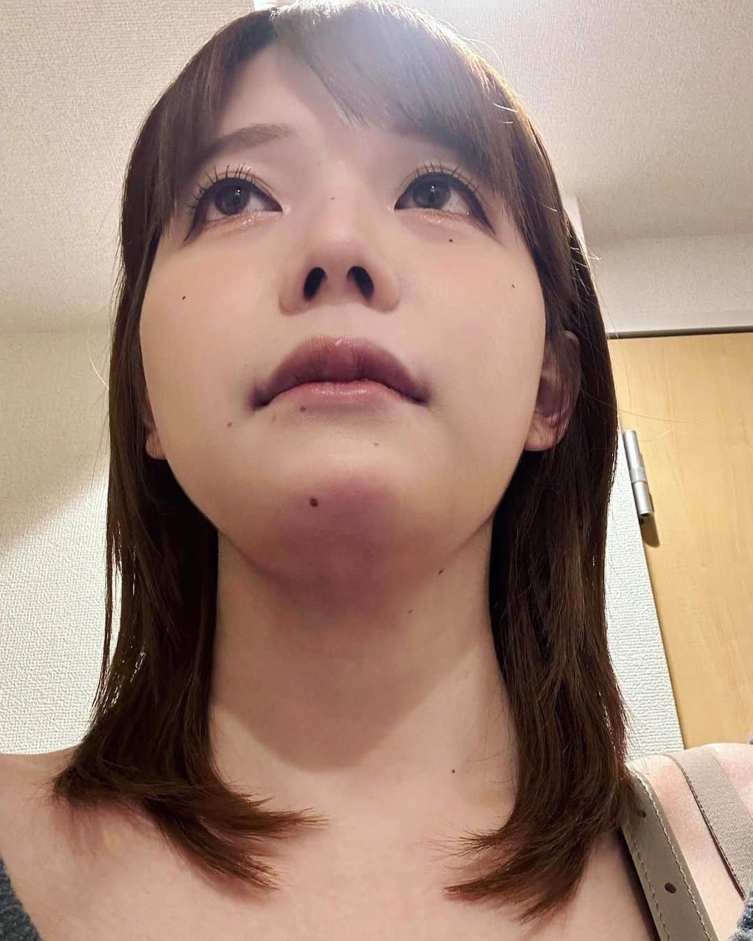 のインスタグラム：「顔上半分のホクロは全部書いてﾙﾖ‼︎」