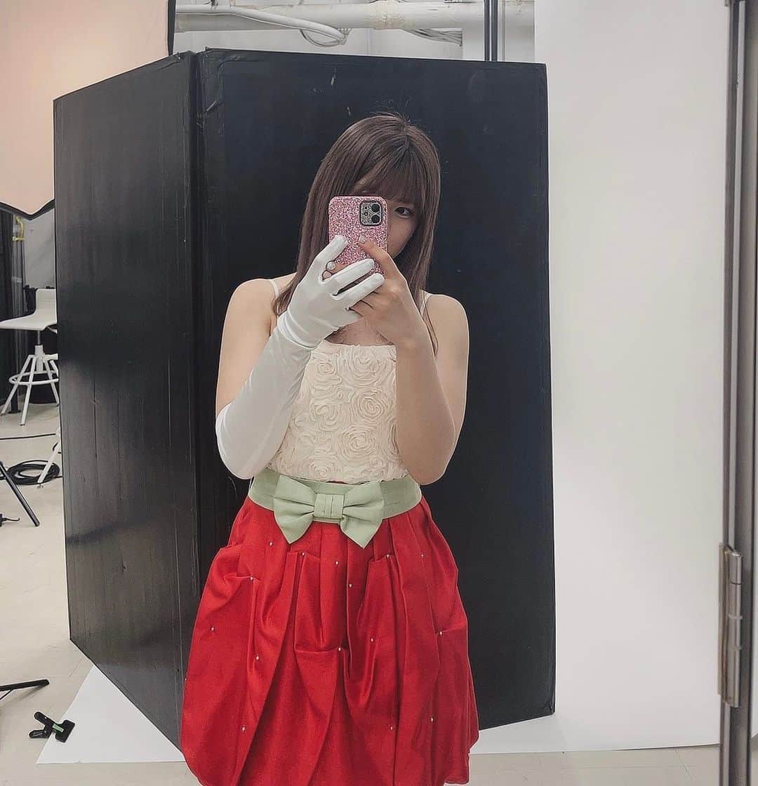 のインスタグラム：「#ミスいちご2023 いちご衣装で撮影してきましたっ🍓」