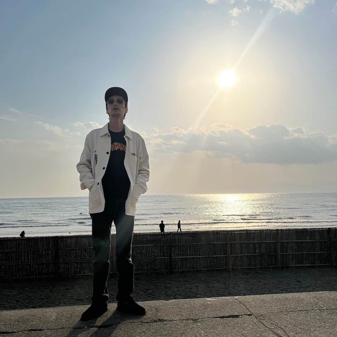 坂本純一のインスタグラム：「🌊🌞」