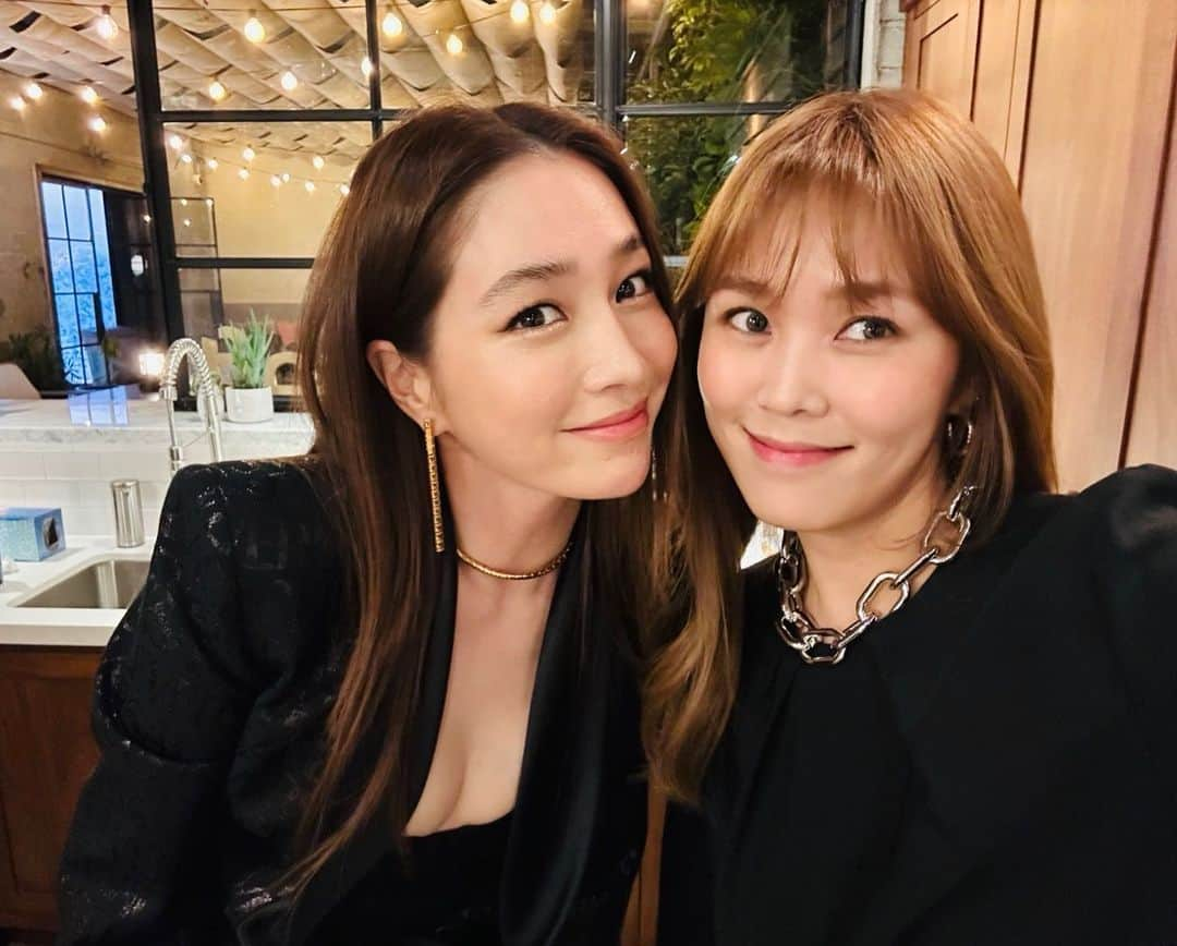 イ・ミンジョンさんのインスタグラム写真 - (イ・ミンジョンInstagram)「#LA #mybestie ❤️❤️」3月10日 19時06分 - 216jung