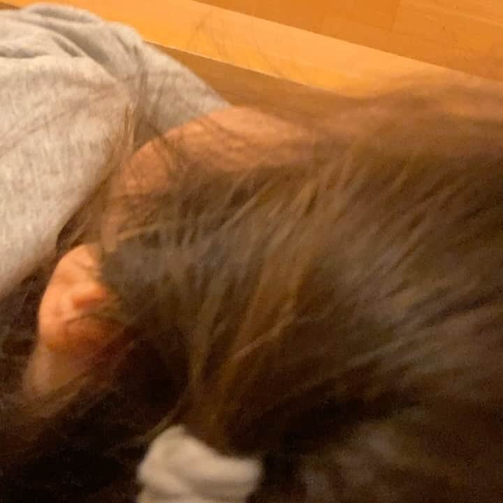AIのインスタグラム：「平和ちゃん姿みせてってw」