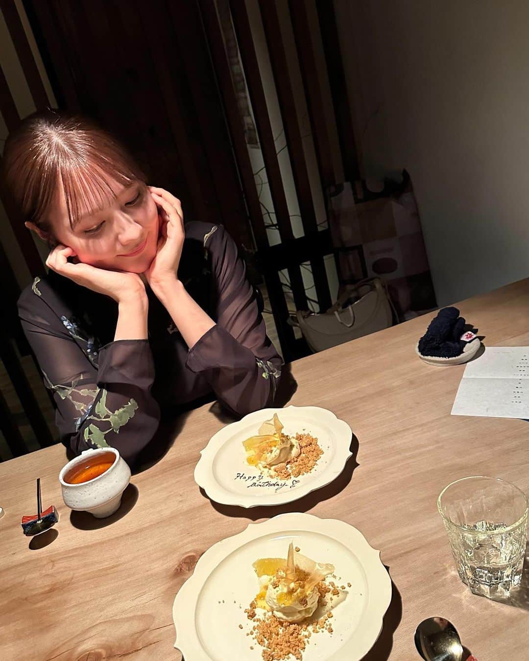 のインスタグラム：「29歳になりました🌝  いつもいいねやコメントをくださり本当にありがとうございます。 こんな私ですが、これからもどうぞよろしくお願いいたします🌙  よーし、20代ラストも楽しむぞー！！🥳」