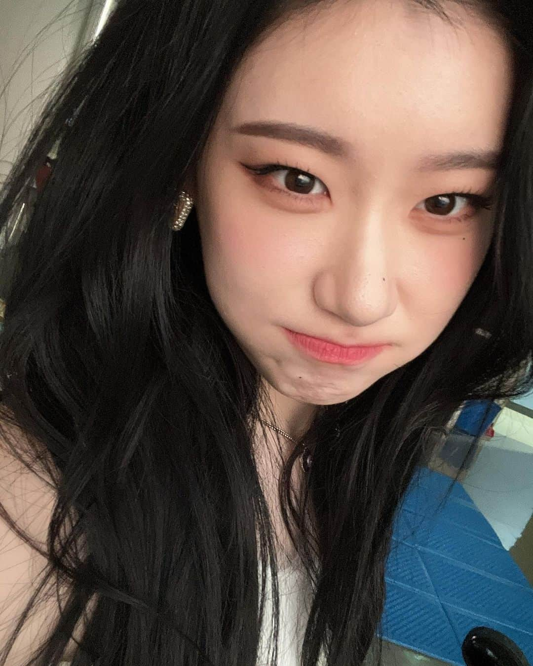 チェリョンさんのインスタグラム写真 - (チェリョンInstagram)「hi midzy, it's been a while! 🥹🤍」3月10日 19時35分 - chaeryeongs.itzy