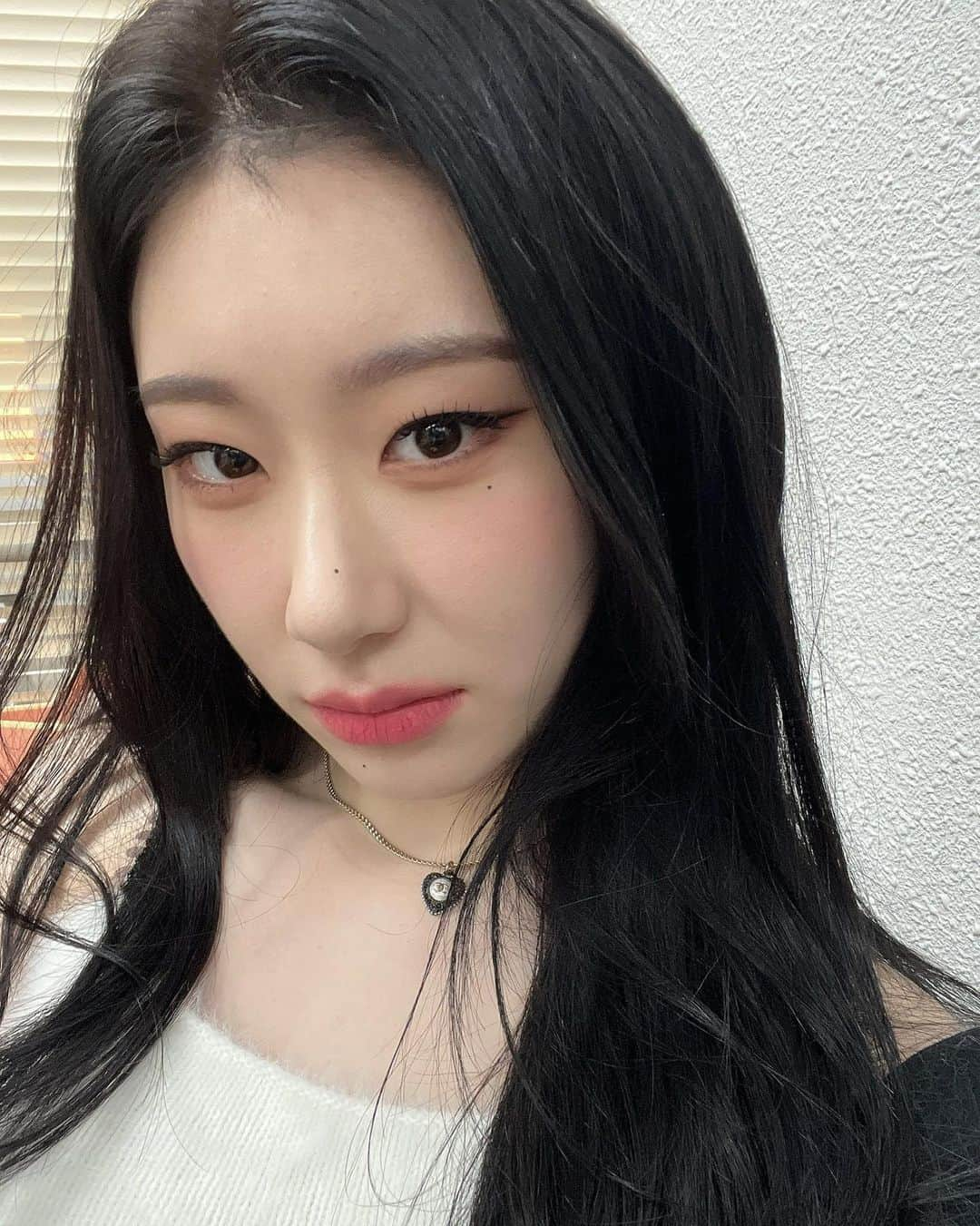 チェリョンさんのインスタグラム写真 - (チェリョンInstagram)「hi midzy, it's been a while! 🥹🤍」3月10日 19時35分 - chaeryeongs.itzy