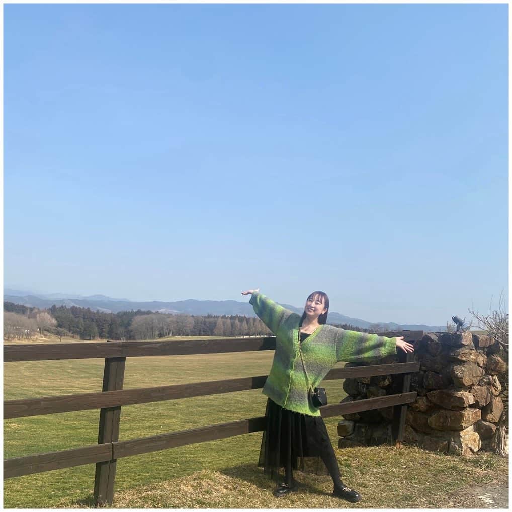 茉玲さや那のインスタグラム：「⁡ ⁡ ⁡しぜーんっ！！！ ⁡ 久しぶりにのんびりまったり。 空気がおいしかった☺️🌱  #大自然」