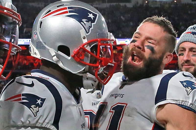 ジュリアン・エデルマンのインスタグラム：「My brother. Always led by example. On the field, off it, wherever he was, DMac was always who we looked to. Love ya bubs, congrats on a legendary career. #FoxboroForever」