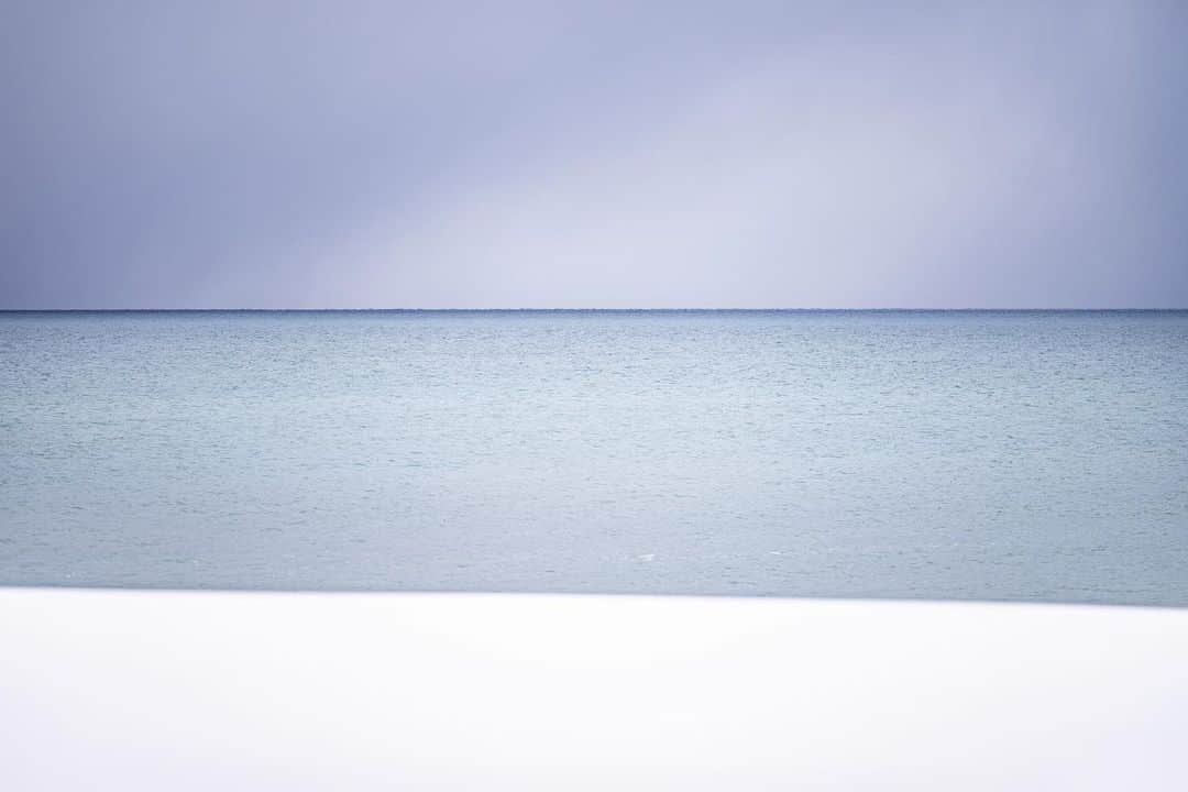 Michael Yamashitaのインスタグラム：「Japan Sea Scapes: #torigate  #kompirashrine #hokkaidowinter #seaofjapan」