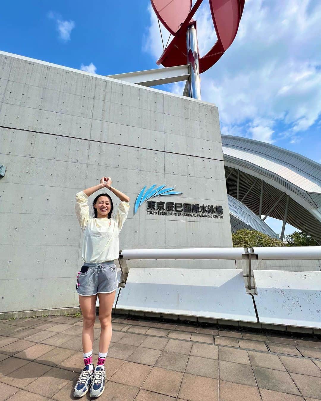 今井月のインスタグラム：「最後の辰巳…🐬🫧 大好きなプールでした🫡🫶🏽 いろんな思い出がありすぎて 寂しいなあ。。  ありがとう！！！  #東京辰巳国際水泳場」