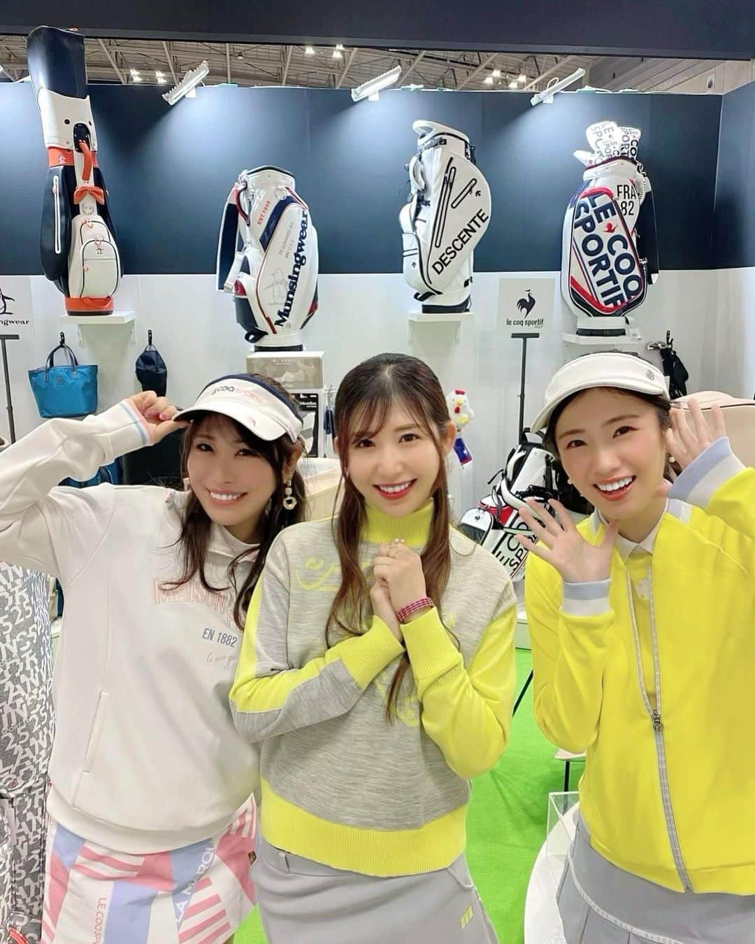 千代田唯のインスタグラム：「ジャパンゴルフフェア2023⛳️ デサントブースお越しくださった皆様ありがとうございました♥️ 初日から大盛況で明日からもとても楽しみです✨ 5年間務めたGTバーディーズのご縁でたくさんゴルフ仲間にも会えて嬉しかったです‼︎ありがとうございます🙇‍♂️✨ @golftoday_birdies   私は明日3/11までブースにいます🥰元気に頑張ります❣️ 是非お越し頂ければ嬉しいです😇  @munsingwear_jp  #ゴルフフェア #ゴルフトゥデイ #gtバーディーズ #マンシングウェア #ゴルフウェア#ゴルフ女子#ゴルフコーデ #ゴルフ好きな人と繋がりたい#ゴルフ大好き#ゴルフ女子コーデ#ゴルフスタグラム #golflover #golfgirls #golfwear#japanesegirl#asiangirl#munsingwear#instagolf#골프 #高尔夫球」