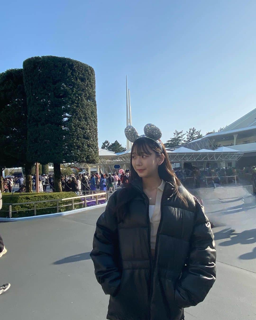 大段結愛のインスタグラム：「ディズニー🐭♡ ⁡ モザイクかけたらなんか画質悪なった(-_-)🫠 ⁡ #04 #04년생 #disney #fyp #selfie」