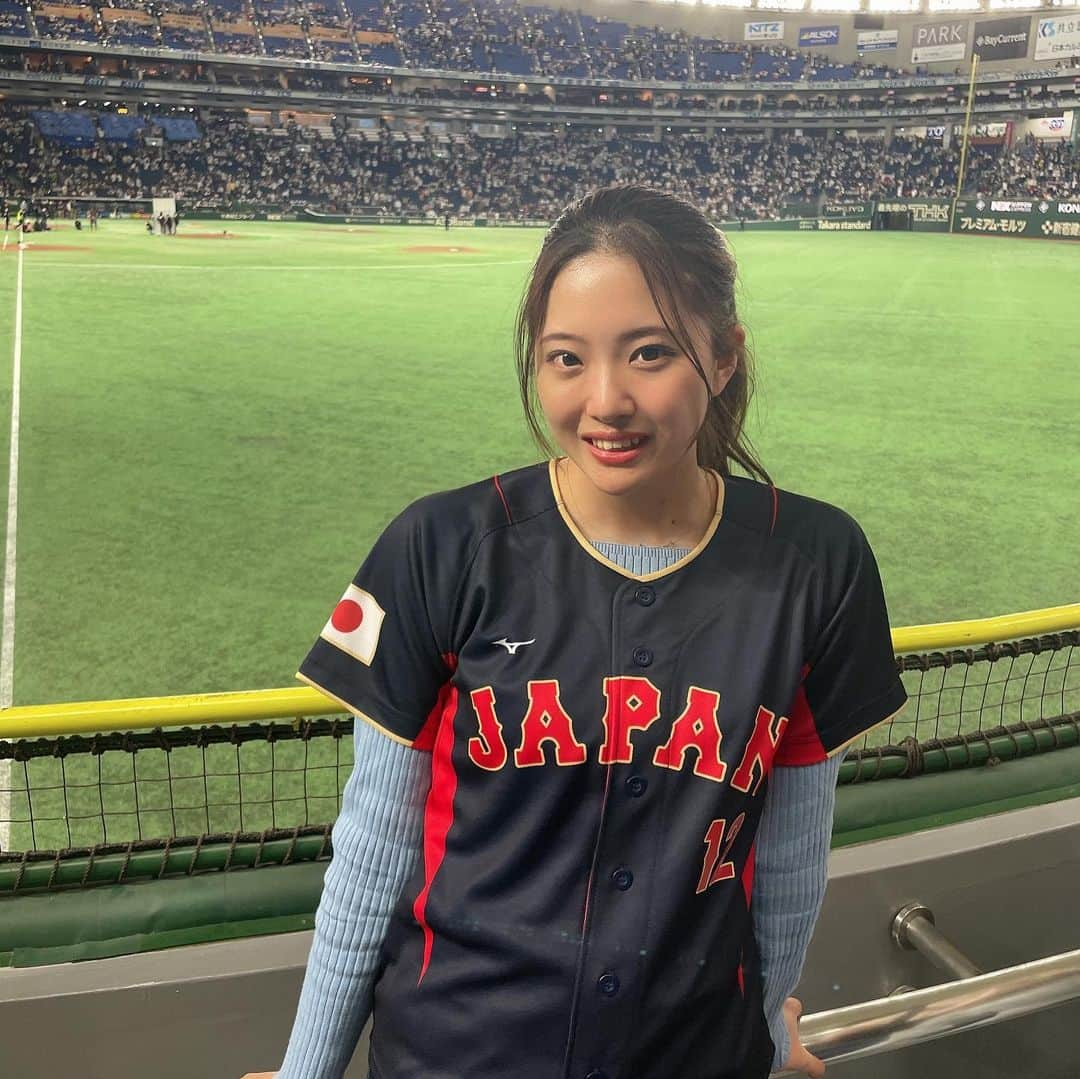 山田杏奈さんのインスタグラム写真 - (山田杏奈Instagram)「WBC韓国戦🇰🇷🇯🇵 最高の試合でした😭‪🫶🏻🤍  ユニフォームはジュニア用しかもう残ってなかったのですが着れたので買っちゃいました！笑 戸郷選手のです🧡🐰  今シーズンもたくさん観戦に行きたいと思います🏟⚾️  #WBC  #WBC予選 #東京ドーム #野球観戦 #野球女子 #侍ジャパン」3月10日 23時53分 - anna_yamada05